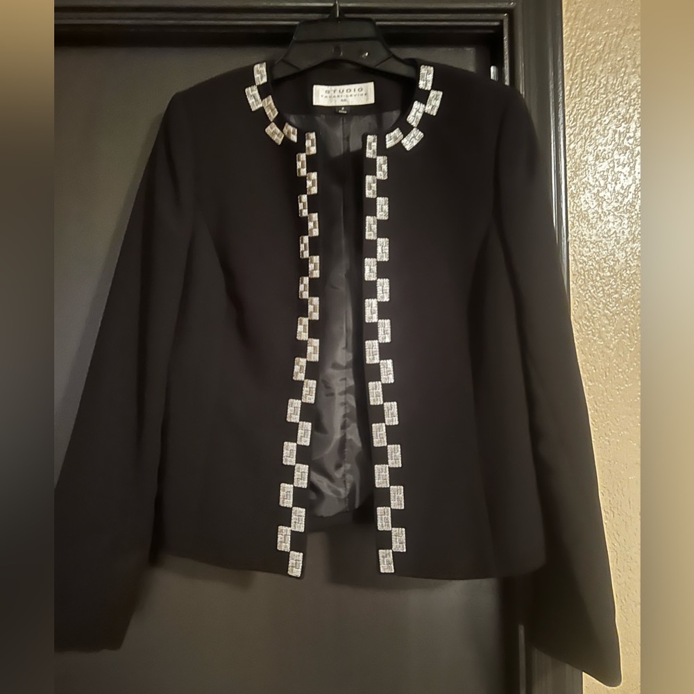 Tahari Studio blazer, size 2
